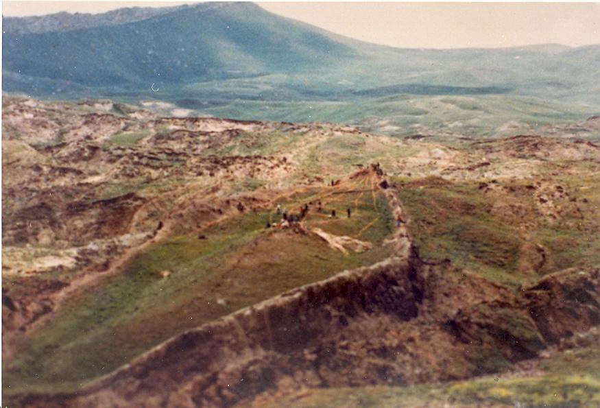 Early field researchers surveying along the boat-shaped perimeter of Durupınar